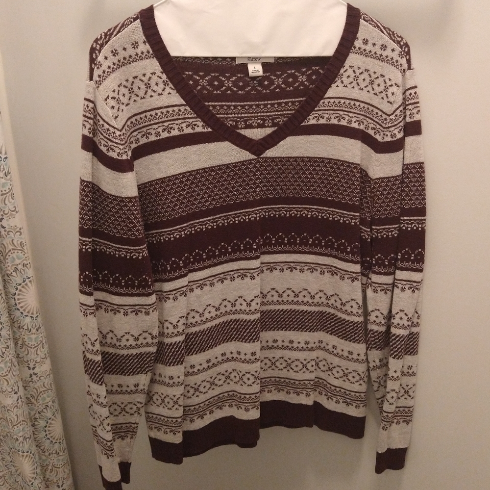 Croft & Barrow v- neck purple & light gray sweater, size large